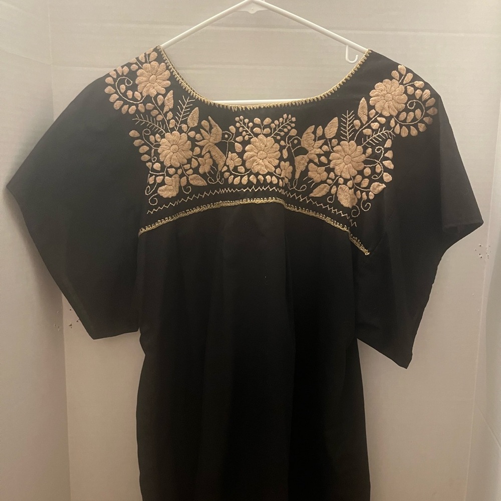 🖤🖤BLACK COTTON WOVEN GOLDEN BEIGE FLORAL BUTTERFLY EMBROIDERED PRINT SIZE L
